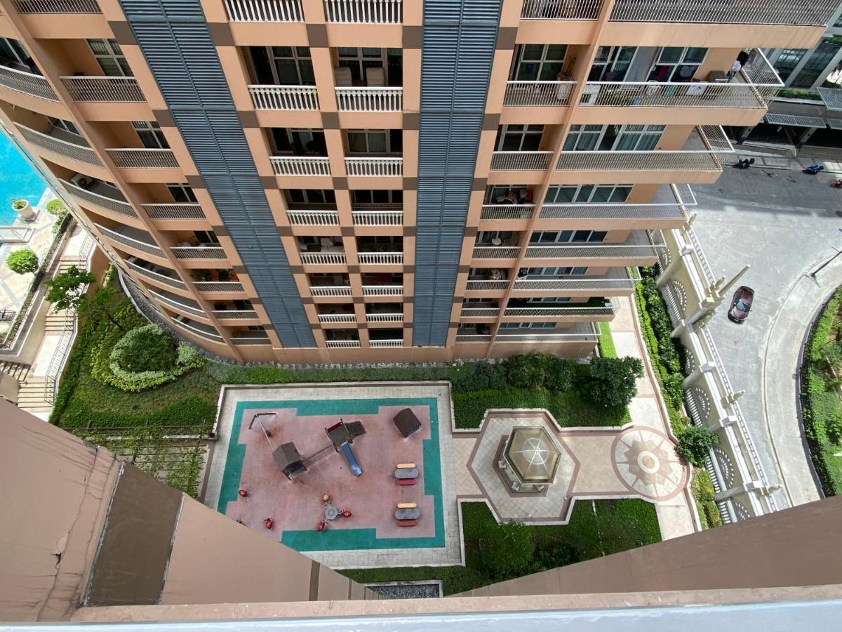 Spacious Condo In Venice Luxury Residences Тагиг Экстерьер фото